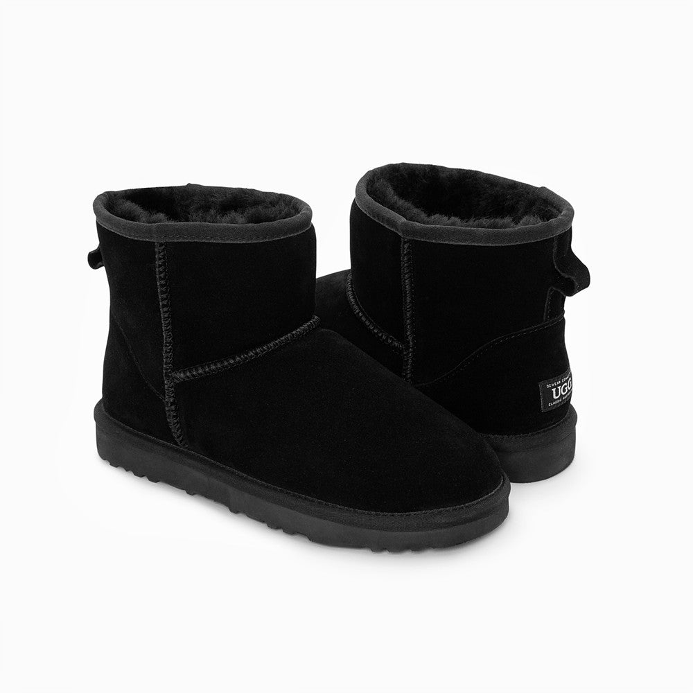 Black sheepskin outlet uggs